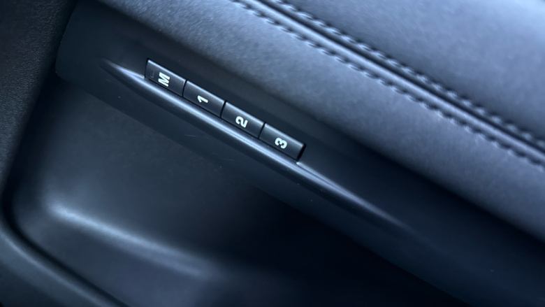 Land Rover Range Rover Evoque 1.5 P300e R-Dynamic SE 5dr Auto Hatchback